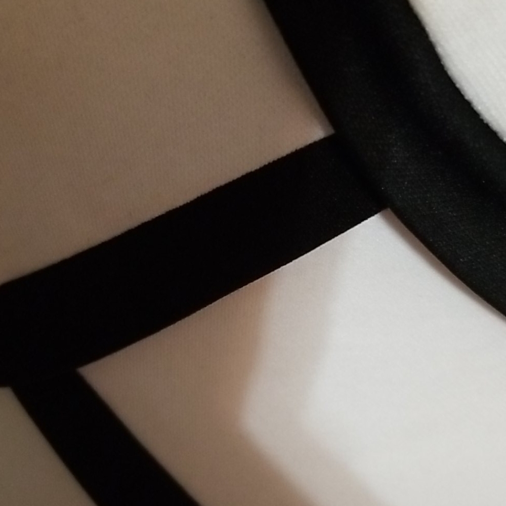 Dress - Picture 6 of 8